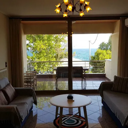 Luxurious Apt. With Sea View, Euboea アマリントス